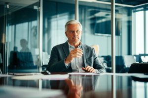 英特爾人事異動與貝佐斯會議文化對企業管理的啟示